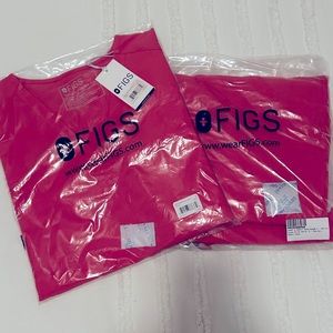 Brand new in bag!!!  Dessert Rose color Figs scrubs